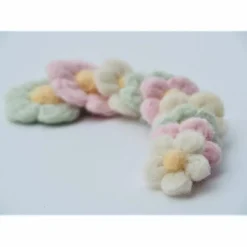 * DEKOBLUMEN * PASTELLFARBEN * 9 STÜCK * 100 % WOLLE * HANDGEARBEITET * NADELFILZ * ZUR DEKORATION *