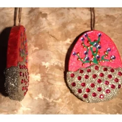 2 er-Set Ostereier BÄUMCHEN Collage Acrylmalerei auf einem flachen Pappmachè-Ei Künstler-Ei Osterei