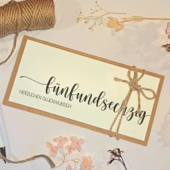 65. Geburtstag Geldgeschenk Karte – Personalisierte Glückwunschkarte aus Kraftpapier mit Juteschleife