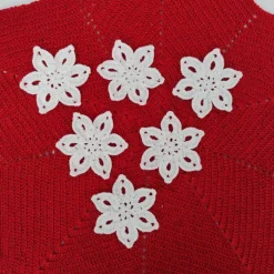 6 gehäkelte Sterne/Schneeflocken