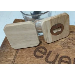 2 in 1 Untersetzer mit integriertem Flaschenöffner