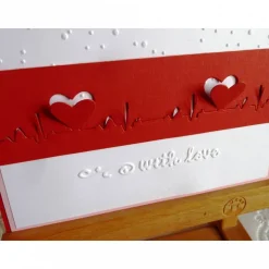 ﻿ ﻿﻿Karte zum Valentinstag mit Herzschlagkurve