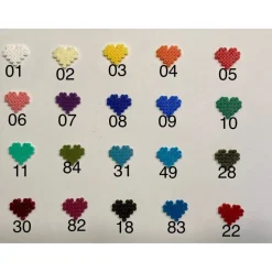 25 kleine Herzen als Streudeko für Eure Hochzeit aus Bügelperlen Streuherzen