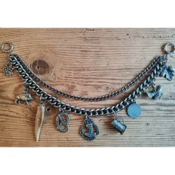 1 Lederhosen - Charivari, zweireihig, 9 Anhänger, ca. 33 cm, Trachtenschmuck, Herrenschmuck, Trachtenaccessoires