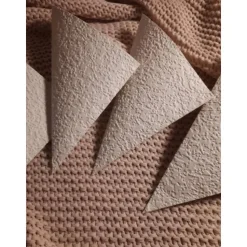 6 Spitztüten in Weiß mit Struktur ...