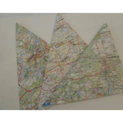 3 Spitztüten sind aus meinem alten Autoatlas entsprungen ...