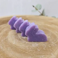 4 St. Hasen Seifenhasen Schafmilchseife in lila - Ostergeschenk