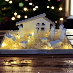 13 teilige Krippe aus Raysin mit Beleuchtung zur Weihnachtszeit personalisiert