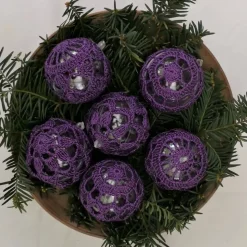 6 umhäkelte Weihnachtsbaumkugeln