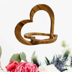 2 verbundene Herzen aus Olivenholz personalisierbar