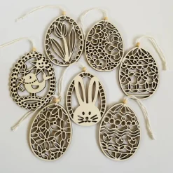 7 verschiedene Eieranhänger aus Holz, Holzeier als Dekoration oder Geschenk zu Ostern, filigrane gelaserte Eier