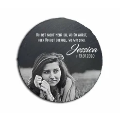 30 x 30 cm runde Schiefertafel mit Gravur – personalisierter Gedenkstein mit Foto & Wunschtext, wetterfest als Grabschmuck