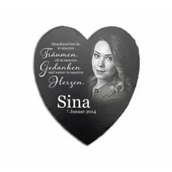 15 x 17 cm Schieferherz mit Gravur – personalisierter Gedenkstein mit Foto & Wunschtext als Grabschmuck