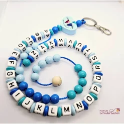 ABC-Rechenkette mit Motivherz "Ich bin ein Schulkind" in Mittelblau, Babyblau und Türkis