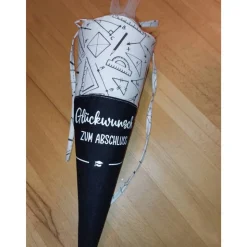 Abschlusstüte - Glückwunsch zum Schulabschluss personalisierbar mit Namen braun