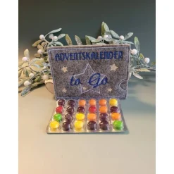 Adventkalender to Go bestickt mit einem Blister, Mini-Adventskalender, Geschenk ,Mitbringsel, Sofortkauf