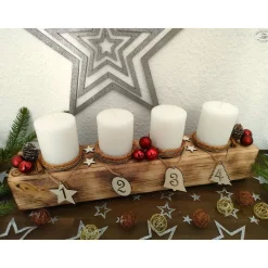 Adventsbalken aus Holz mit weißen Kerzen und Glaskugeln/ Adventsgesteck / Adventsdeko