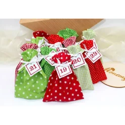 Adventskalender / Säckchen zum befüllen / Stoffsäckchen mit Zahlen rot grün