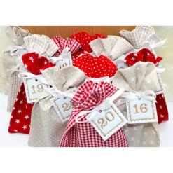 Adventskalender / Säckchen zum befüllen / Stoffsäckchen mit Zahlen rot beige