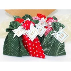 Adventskalender / Säckchen zum Befüllen / Stoffsäckchen mit Zahlen dunkelgrün rot