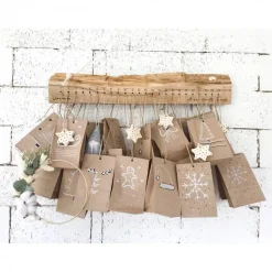 Adventskalender aus Eichenholz mit individueller Gravur