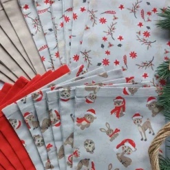 Adventskalender aus Stoff - mit Stoffsäckchen zum selbst befüllen in rot - creme mit süßen Reh, Teddy Weihnachsmuster