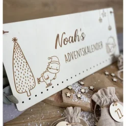 Adventskalender Dino personalisiert mit Namen / Weihnachtskalender Advent aus Holz zum befüllen