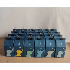 Adventskalender Elefant ANGEBOT Weihnachtskalender kleine Milchkartonschachteln Junge 0d. Mädchen nach Wahl zum Befüllen