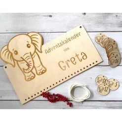 Adventskalender Holz Elefant personalisiert 36×27 cm | Brett, Zahlen oder Komplettset mit Beuteln