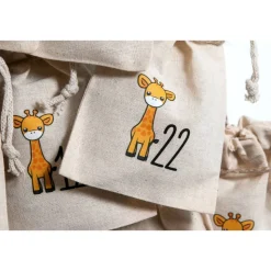 Adventskalender Holz Giraffe personalisiert 36×24 cm | Brett oder Komplettset mit bedruckten Beuteln