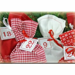 Adventskalender Stoff Säckchen mit gestickten Zahlen für Kinder und Erwachsene, Weihnachten, Advent, verschiedene Farben