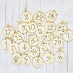 Adventskalender Weihnachtssöckchen rosa – 24 Socken zum Befüllen aus Fleece