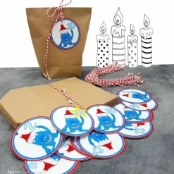 Adventskalender Weihnachtsmonster zum Befüllen – 24 Kraftpapiertüten mit Zahlenanhängern & Kordeln