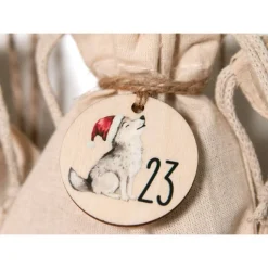 Adventskalender Zahlen Holz 1–24, Ø 4,5 cm – rund, mit Weihnachtstieren bedruckt, lasergeschnitten