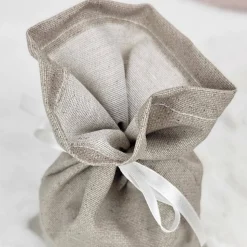 Adventskalendersäckchen aus Stoff – Handgemachter Adventskalender zum Befüllen