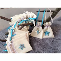 Adventskalendersäckchen türkis weiß zum befüllen nachhaltig wiederverwendbar