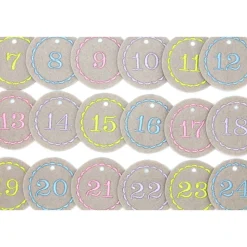 Adventskalenderzahlen Anhänger Zahlen taupe pastell Filz rund bestickt