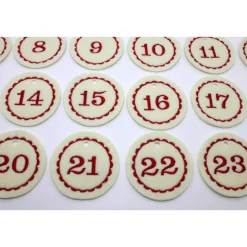 Adventskalenderzahlen creme rot Filz rund bestickt / Zahlen Anhänger Adventskalender