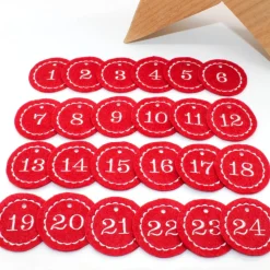 Adventskalenderzahlen rot Filz rund bestickt / Anhänger Zahlen / Zahlen aus Filz / Filzzahlen / Zahlen Adventskalender
