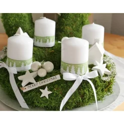 Adventskranz Moos mit Haus