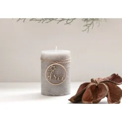 Adventskranz Zahlen Holz 1–4 in schlichter Schreibschrift mit ausgeschnittenen Sternen – handgemachte Holzzahlen