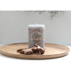 Adventskranz Zahlen Holz 1–4 in Schreibschrift mit Ilex-Blättern – handgemachte Holzzahlen, natürliche Weihnachtsdeko