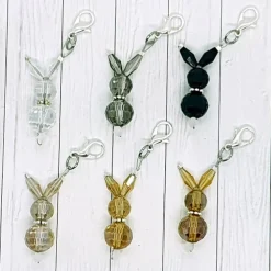 Anhänger Hase aus Kristallglas champagner-silber – Geschenkidee für Ostern