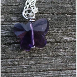 Anhänger lila Schmetterling mit 47cm langer Kette silberfarbend