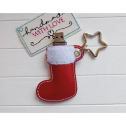 Anhänger Nikolausstiefel rot gold mit Stern veganes Kunstleder, Geldgeschenk Taschenbaumler Schlüsselanhänger USB