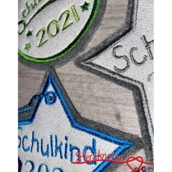 Anhänger, Schulkind, Einschulung, Kreis, Filz mit rot und Glitzer, individuell bestickt