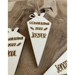 Anhänger Schultüte personalisierbar / Einschulung Schultüte