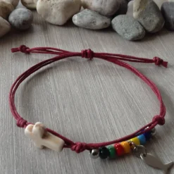 Armband mit bunte Rocailles, Kreuz und Fisch