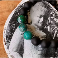 Armband mit mattem Onyx und grün/türkis leuchtendem CHRYSOCOLL, selten