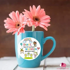 Aufkleber Kindergarten Abschied | Danke, dass Ihr uns beim Wachsen geholfen habt - Kinder mit Regenbogen